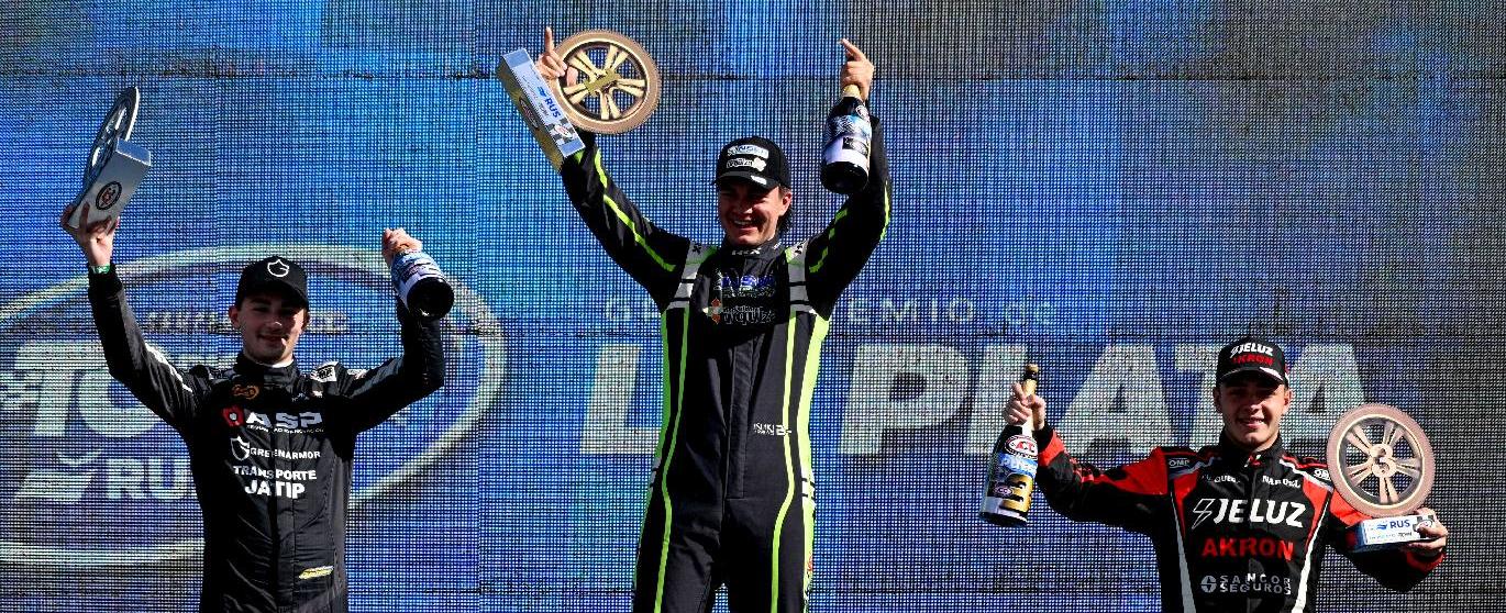 Tercera victoria al hilo para Arr&iacute;as